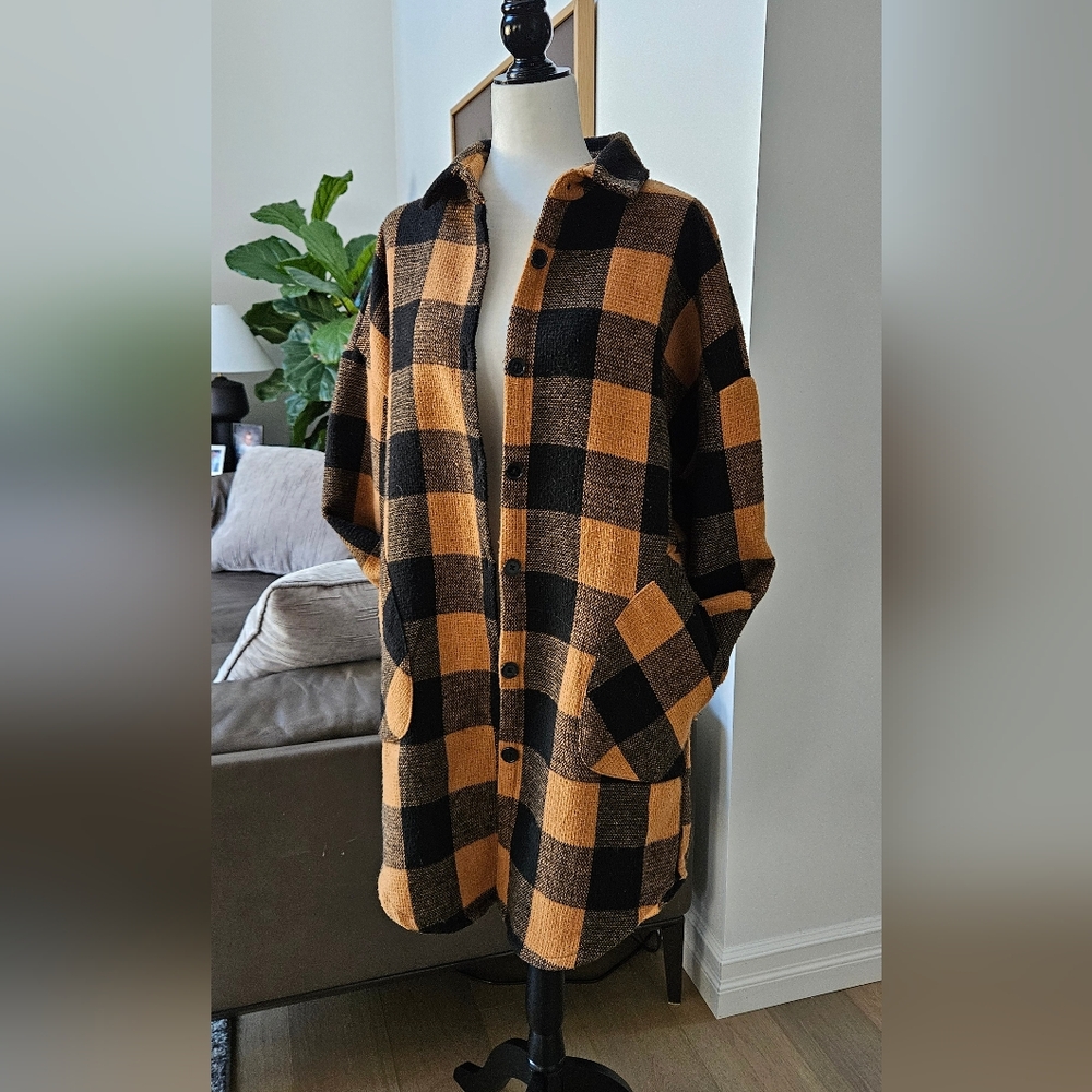 Win.e long plaid shacket